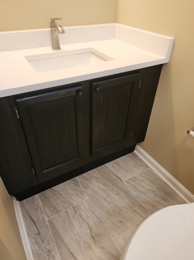 9308 Gordon Ct, Laurel, MD 20723 - photo 6