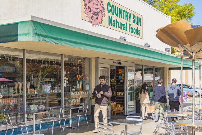 Country Sun Natural Foods is a health food store located in Old Palo Alto.