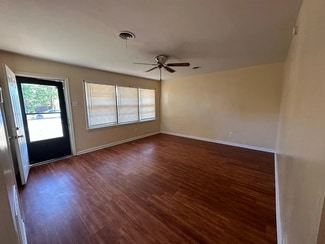 3024 57th St, Lubbock, TX 79413