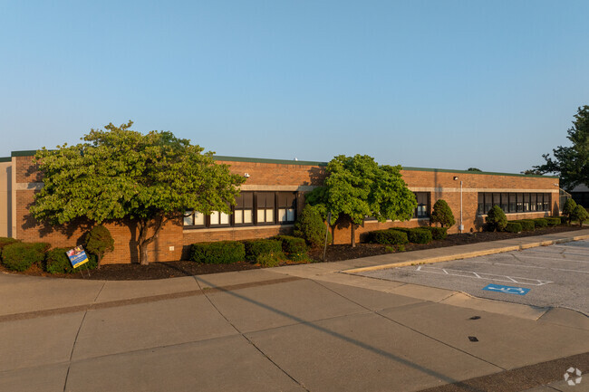 Academy for Innovative Studies has 348 students in attendance.