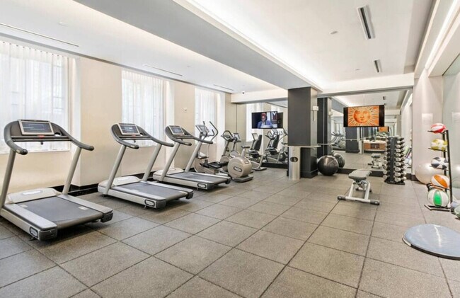 413 E 50th St unit ID1058802P, New York, NY 10022 - photo 5