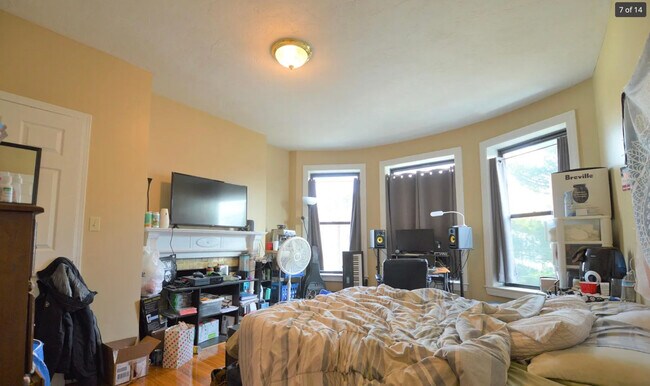 17 Highgate St unit 8, Allston, MA 02134 - photo 7