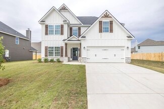 212 Meadows Ln, Bonaire, GA 31005