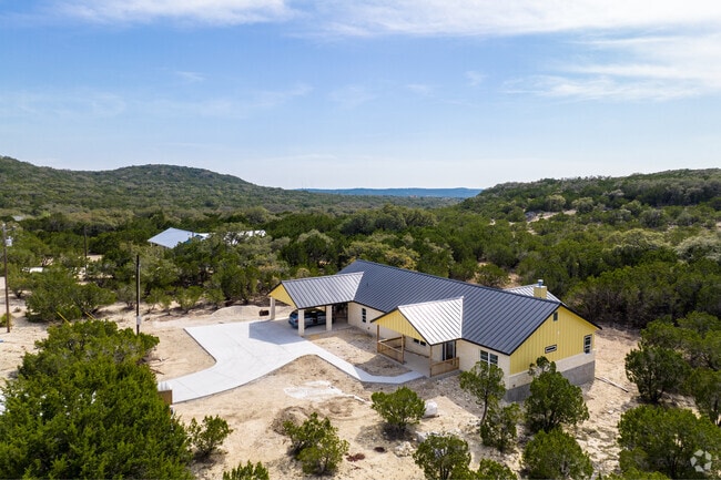 Residences in Lakehills are surrounded by the view of the beautiful mountains.