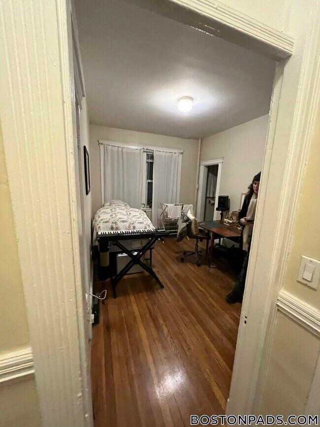 38 Hemenway St unit 15M, Boston, MA 02115 - photo 5
