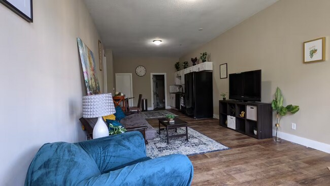 902-904 W Locust St unit 902, Davenport, IA 52804 - photo 6