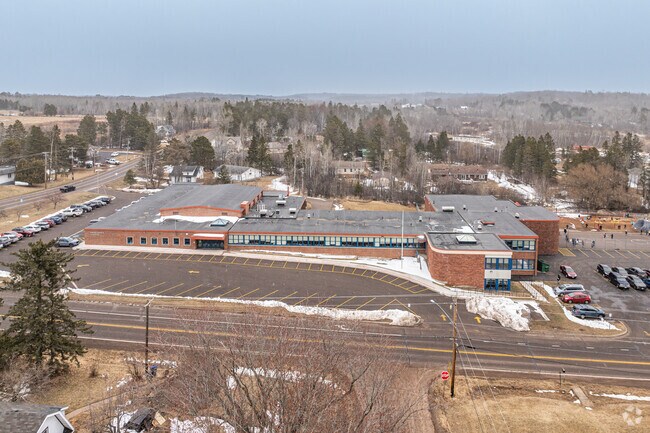 Homecroft Elementary School serves students in grades PK and K-5.