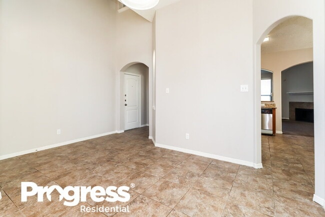 12015 Raven View Dr, Houston, TX 77067 - photo 6