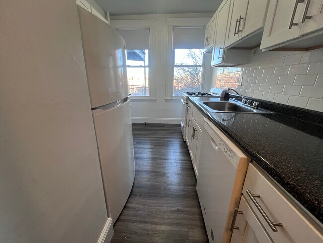 1630 Commonwealth Ave unit 1626-6, Brighton, MA 02135 - photo 2