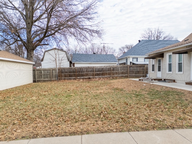 6606 Ballard Ave, Lincoln, NE 68507 - photo 3