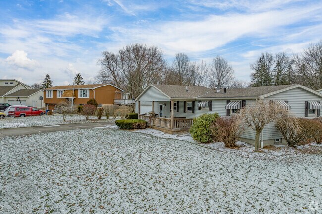 There is a wide array of architectural styles found in Mineral Ridge.