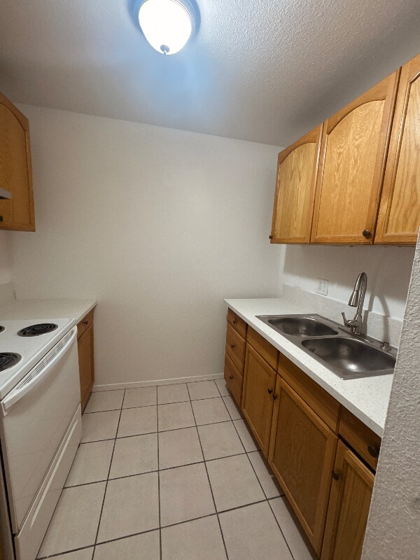 6436 Casada Way unit D, Las Vegas, NV 89107 - photo 6