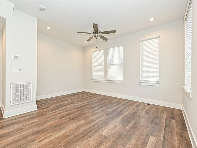 1229 E 34th St unit CSW0421, Charlotte, NC 28205 - photo 6