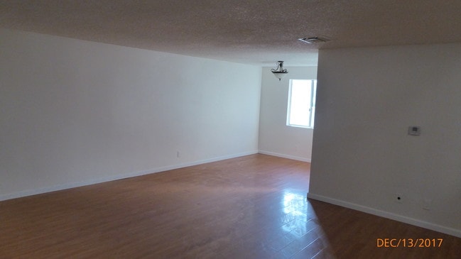 20214 Cohasset St, Winnetka, CA 91306 - photo 7