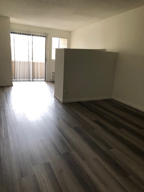 1339 N Sycamore Ave unit 313, Los Angeles, CA 90028 - photo 6