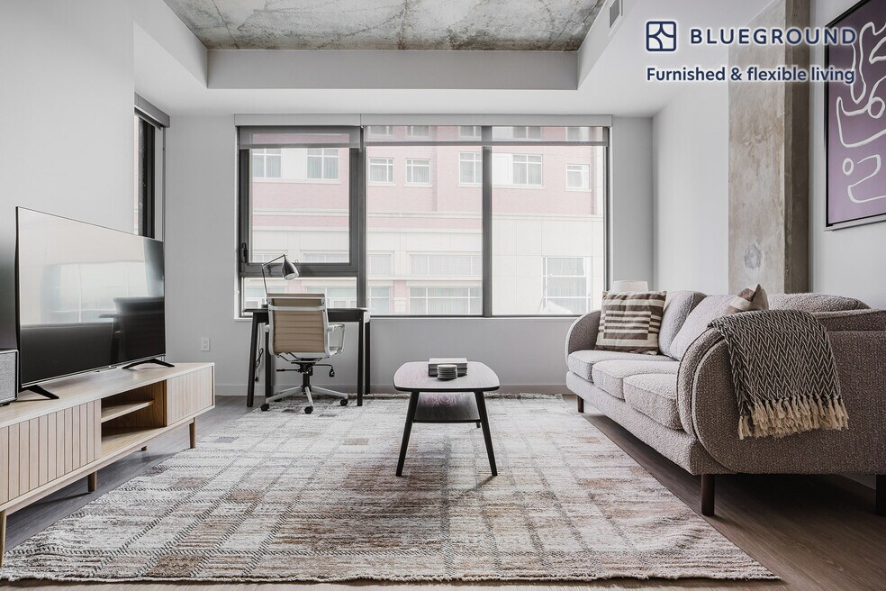 3030 Potomac Ave unit FL3-ID1018, Arlington, VA 22202 - photo 1