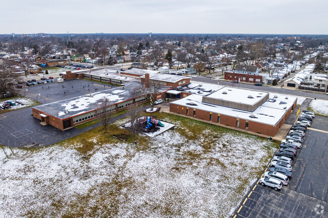 Lincoln Elementary School is located in Brookfield.