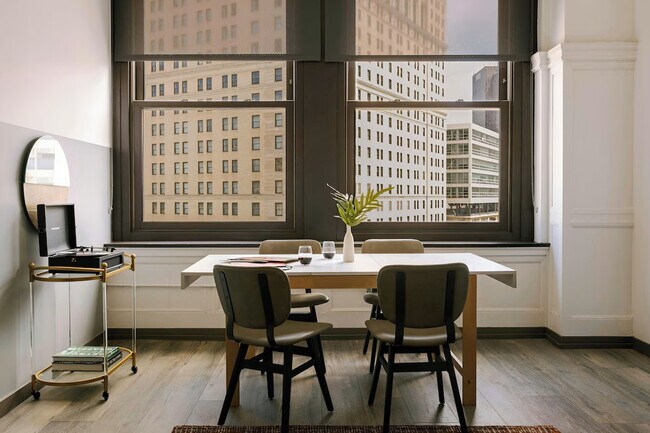 Hotel Houze, Detroit, MI 48226 - photo 5