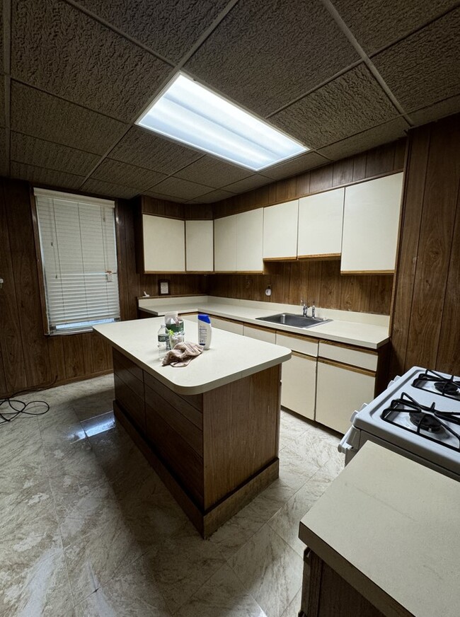 140 Bidwell Ave Unit 1, Jersey City, NJ 07305