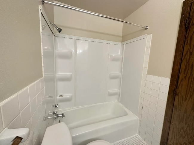 1321 Division St, Hopkins, MN 55343 - photo 7