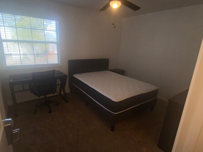 2195 Timberwood Cir N unit A, Tallahassee, FL 32304 - photo 7