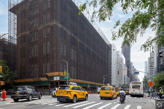 Vanguard High School in Lenox Hill serves students from 9th through 12th grade.