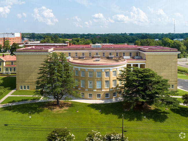 Appomattox Regional Governor's School, Petersburg VA Rankings & Reviews - Homes.com