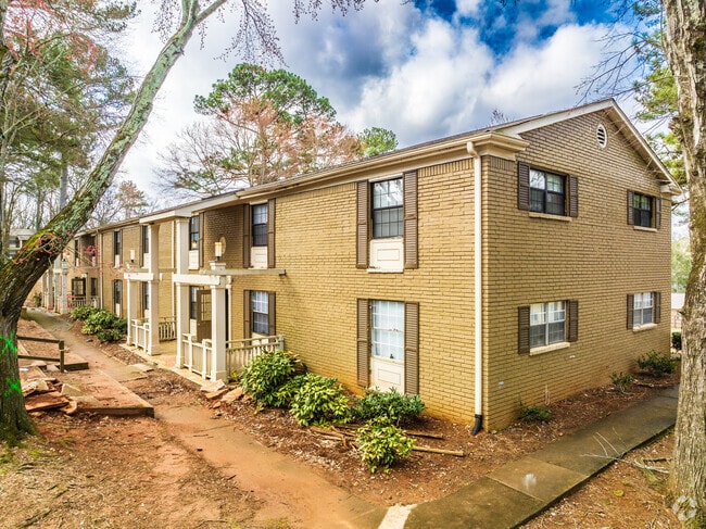 Brentwood Apartments building