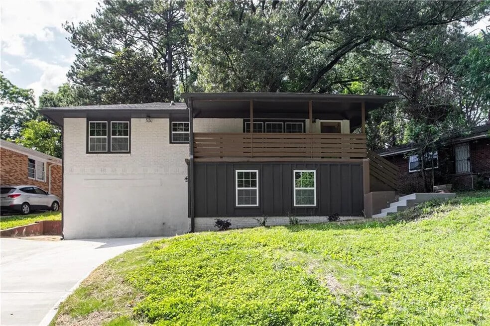 167 Rockmart Dr SW, Atlanta, GA 30314 - photo 1