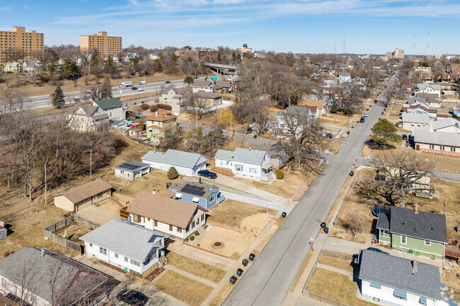The Columbus Park neighborhood offers competitive housing prices.
