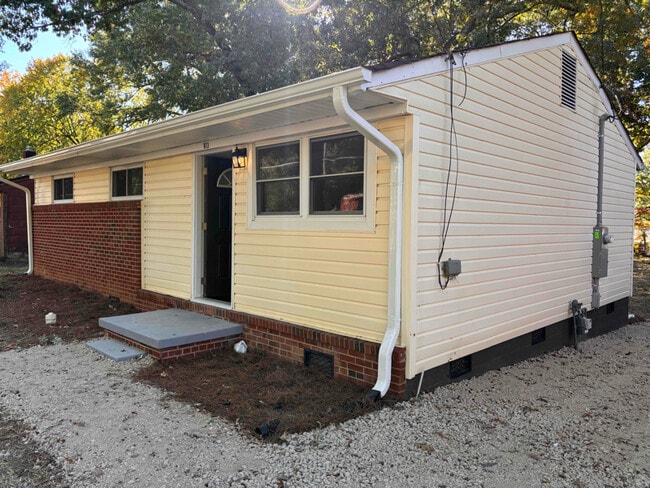 1813 Blain St, High Point, NC 27262 - photo 3