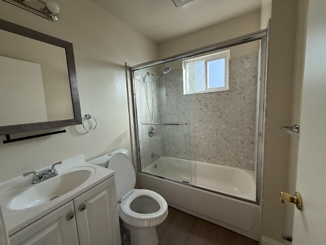 1325 Ashby Ave unit A, Berkeley, CA 94702 - photo 4