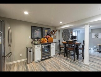 20 Doncaster Ave, West Islip, NY 11795
