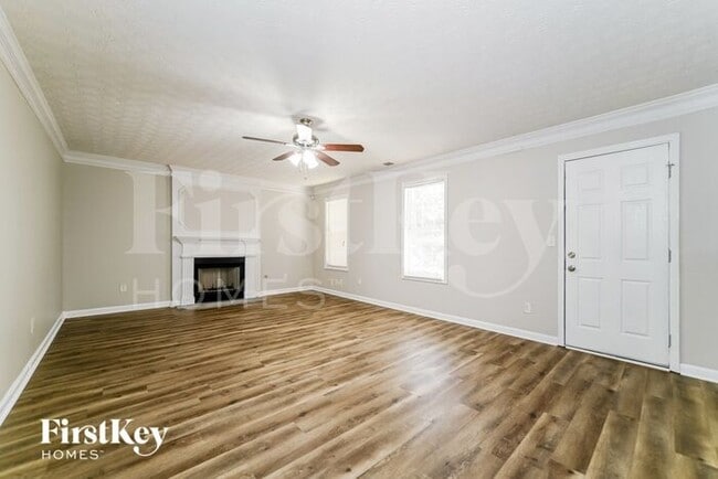 9031 Jimmy Lee Cir, Jonesboro, GA 30238 - photo 2