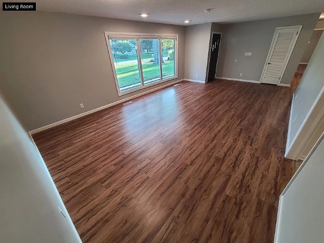 11 Jan Ave, Kankakee, IL 60901 - photo 3