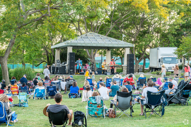 Free Concerts in the Park are held on certain Fridays during the summer months near Niguel Summit.
