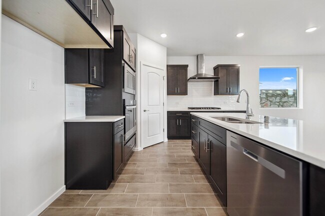 144 Pinos Altos Trail, Santa Teresa, NM 88008 - photo 6