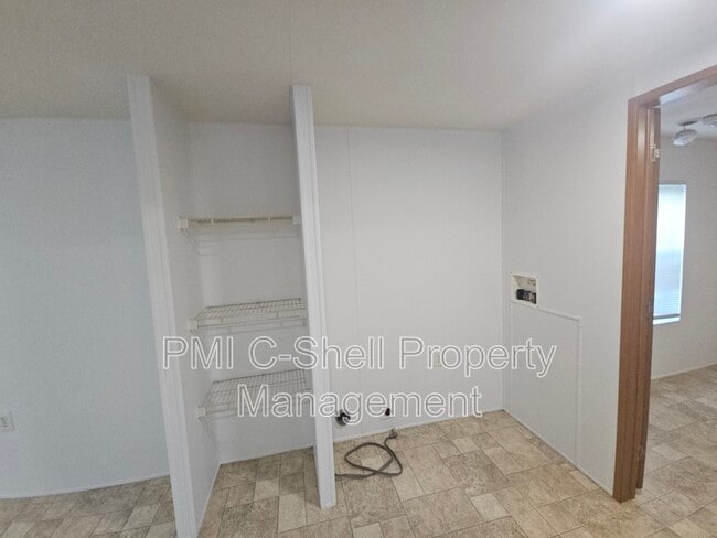 3902 Bowens Ct, Milton, FL 32571 - photo 4