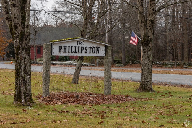 Fryeville-Pinedale is a small town in Central Massachusetts.