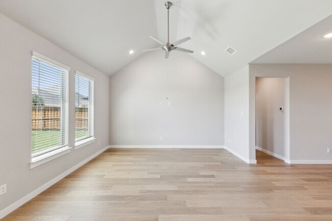 2211 Clydesdale Ct, Seagoville, TX 75159 - photo 7