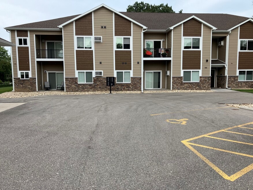 Building Exterior (Front)