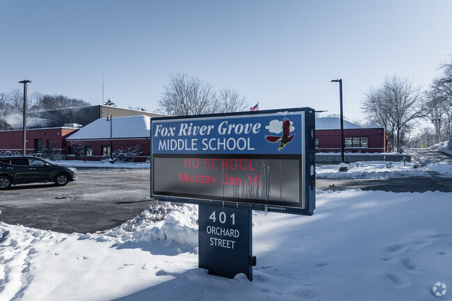 Fox River Grove Middle School is located in Fox River Grove, IL.