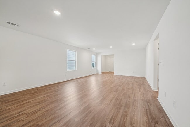 88 Griffin Dr, Childersburg, AL 35044 - photo 3