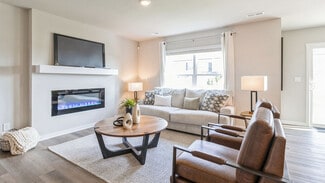1044 Maple St, Waukee, IA 50263