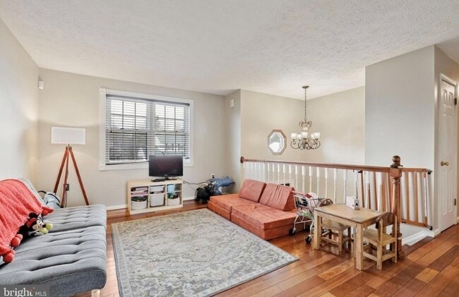 7867 Pepperbox Ln, Pasadena, MD 21122 - photo 3