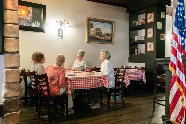 Highland Oaks residents flock to Niki's Italian Bistro for delicious Italian meals.