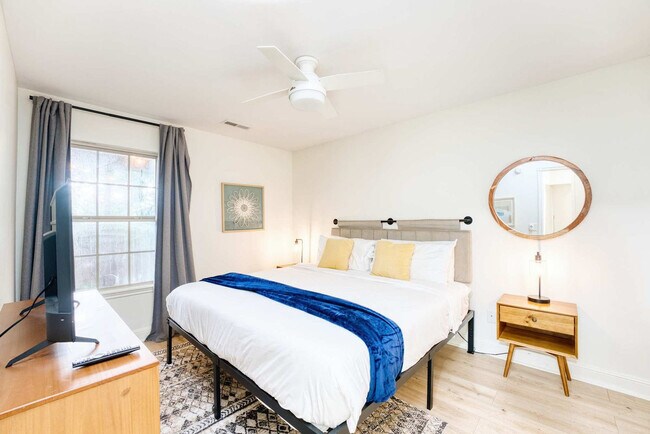 1517 NW Bell Royal Ct unit ID1297037P, Bentonville, AR 72712 - photo 7