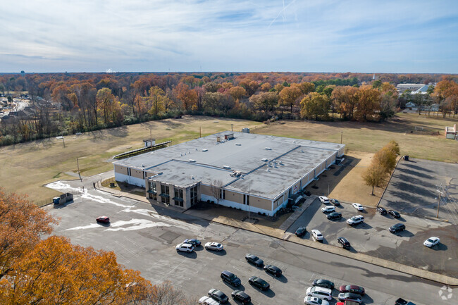 There is ample parking at Bishop Byrne Middle/High School in Memphis.