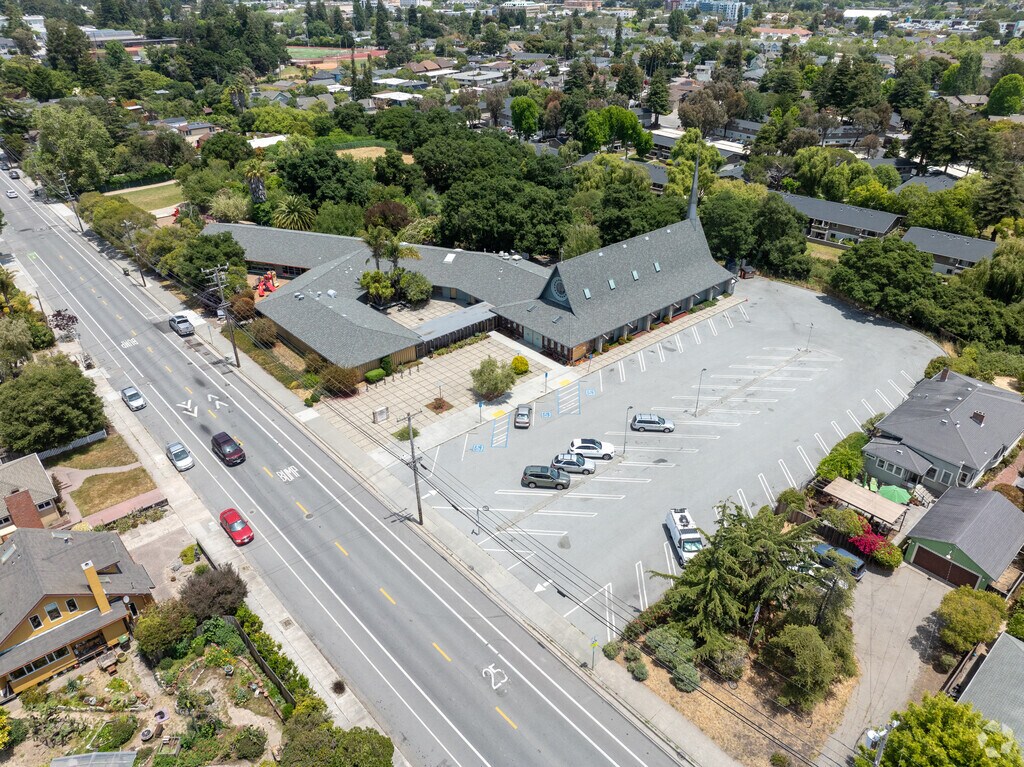 Spring Hill School offers a dynamic and engaging learning environment for students.