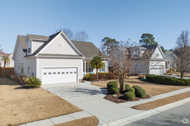 Find spacious craftsman home styles with two-car garages in Leland.